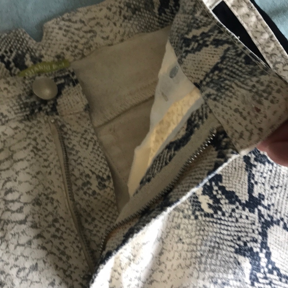 Pants - Picture 7 of 9